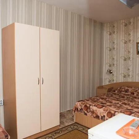 за гости * فارنا