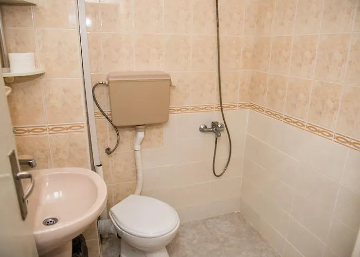 за гости דירה