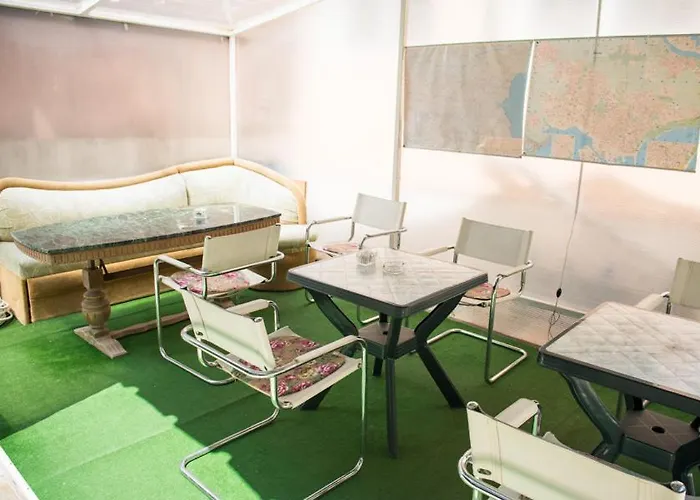 за гости וארנה